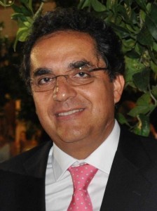 Enrique Villegas.Matri.Leticia.Mas Cerca