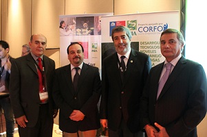 Chile: Con exitoso seminario INIA La Cruz cierra proyecto sobre manejo de plagas en cítricos 3 De izqu. a der.; Fernando Rodríguez, Director Regional INIA La Cruz; Omar Morales Márquez, Seremi de Economía; Julio Kalazich, Director Nacional del INIA; y, Héctor Leiva, Sub Director Regional de Corfo.