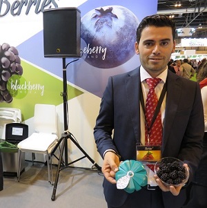 Productores de berries lanzan nuevo envase 3 Jose-Antonio-Martin-during-the-product-launch-at-Fruit-Attraction-in-Madrid