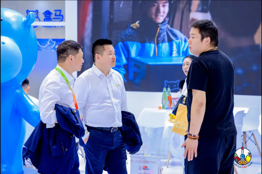 La Exposición Internacional de Frutas de China 2025 inaugura con gran esplendor, enfocándose en la cooperación y el intercambio a lo largo de toda la cadena de valor