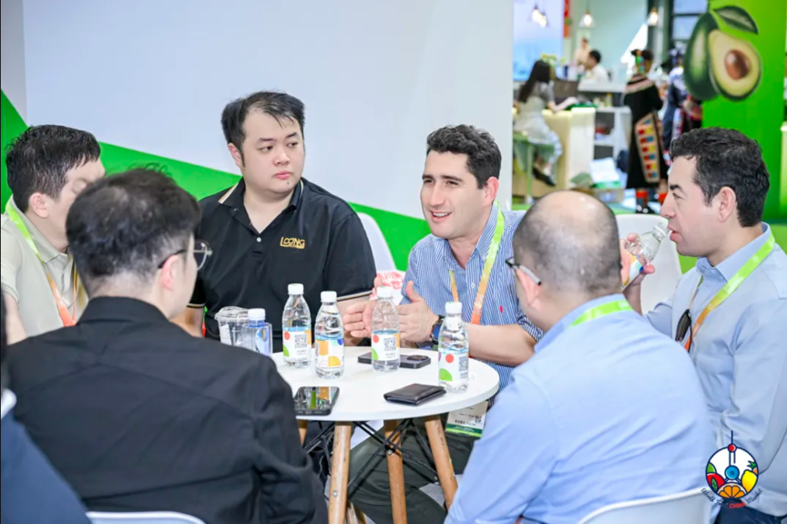 La Exposición Internacional de Frutas de China 2025 inaugura con gran esplendor, enfocándose en la cooperación y el intercambio a lo largo de toda la cadena de valor