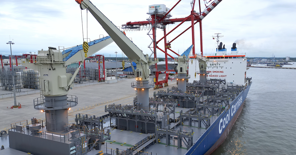 Cool Carriers incorpora el buque frigorífico más grande del mundo a su flota 
