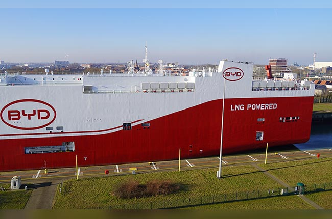 Tensiones portuarias entre EE.UU. y China: 3 factores clave detrás del último capítulo de una guerra comercial de larga duración 3 Barco chino