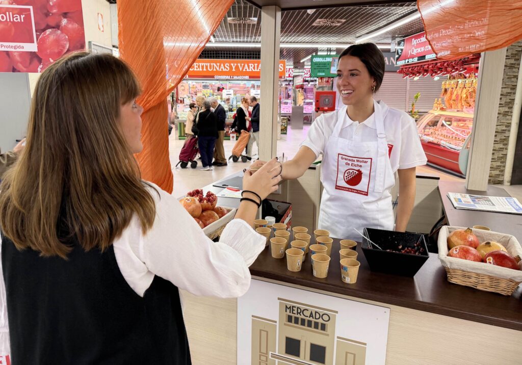 La Denominación de Origen impulsa el consumo de la Granada Mollar de Elche La Denominación de Origen impulsa el consumo de la Granada Mollar de Elche