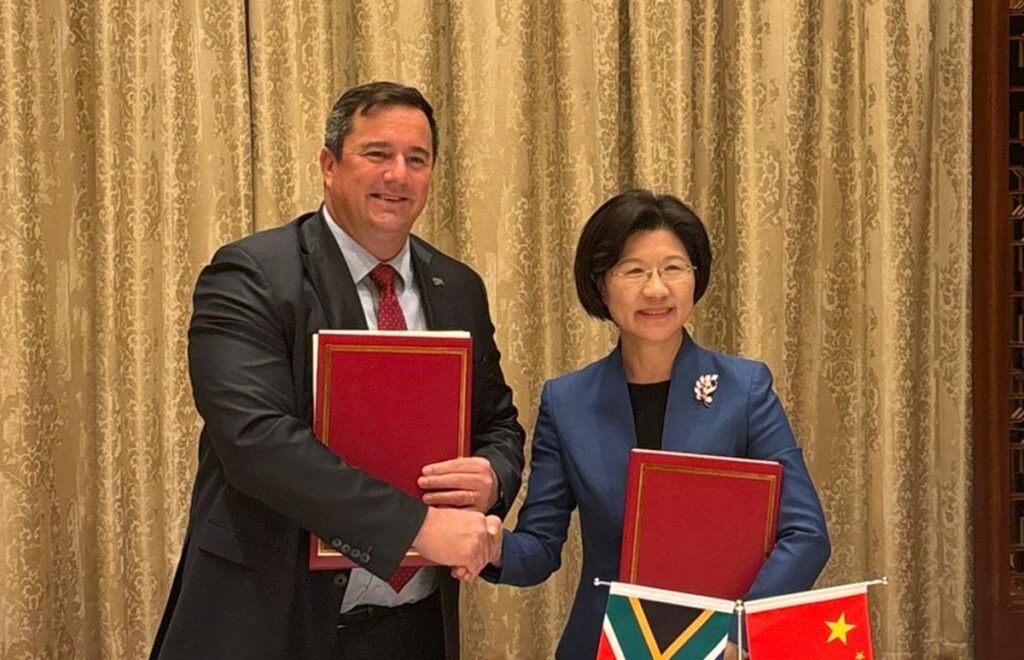 Cinco carozos sudafricanos se abren camino hacia China tras histórico acuerdo Cinco carozos sudafricanos se abren camino hacia China tras histórico acuerdo