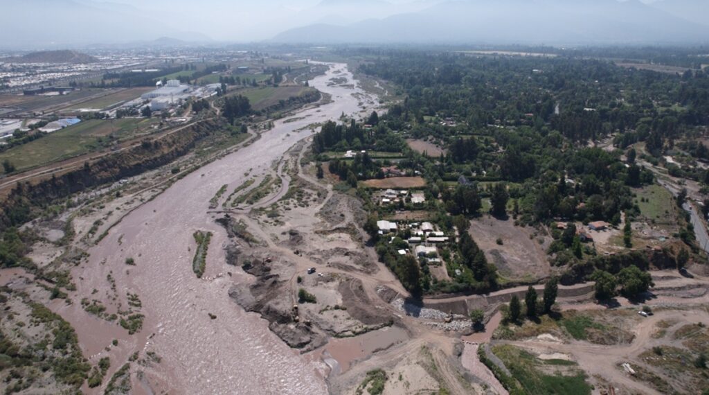Pronóstico de escorrentía del río Maipo anticipa una disminución de 5,8% para la temporada 2025-2026 Pronóstico de escorrentía del río Maipo anticipa una disminución de 5,8% para la temporada 2025-2026