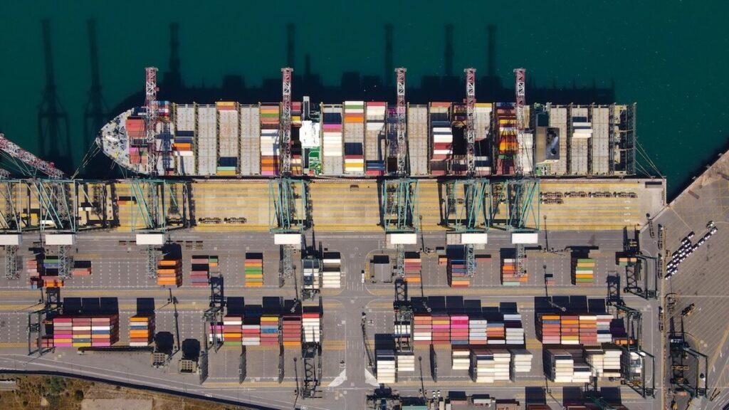 DP World San Antonio refuerza servicios express para asegurar exitosa temporada de cerezas 2025-2026