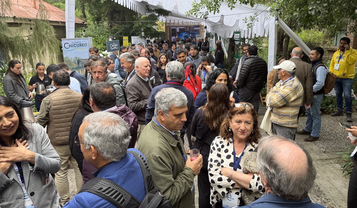 Líderes del riego y la agricultura coinciden: el futuro del agro chileno es sostenible 6 Líderes del riego y la agricultura coinciden: el futuro del agro chileno es sostenible