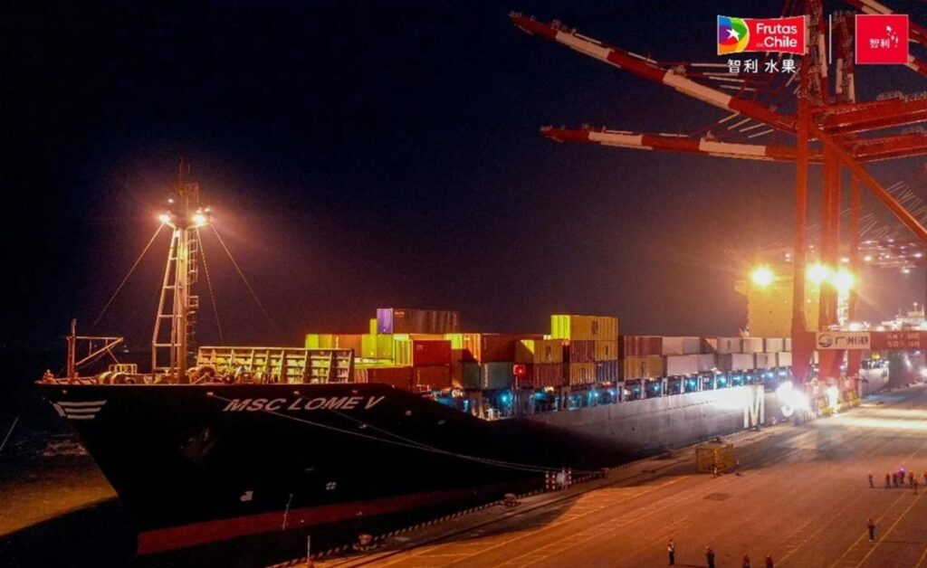 El primer Cherry Express con cerezas chilenas llegó al puerto de Nansha en China