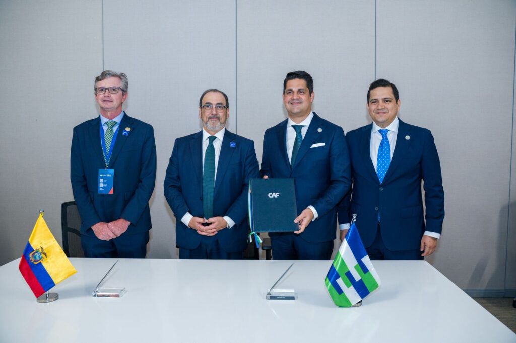 Ecuador lidera iniciativa para fortalecer al banano Cavendish frente a amenazas fitosanitarias