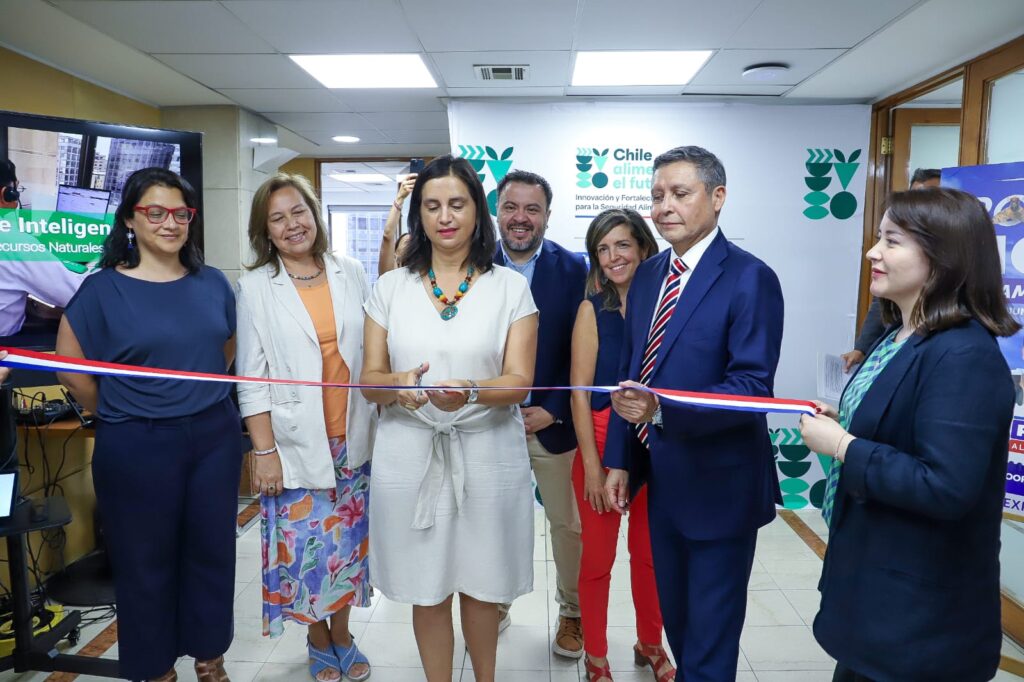 Chile cuenta con nuevo Departamento de Inteligencia Fitozoosanitaria del SAG para anticipar amenazas sanitarias