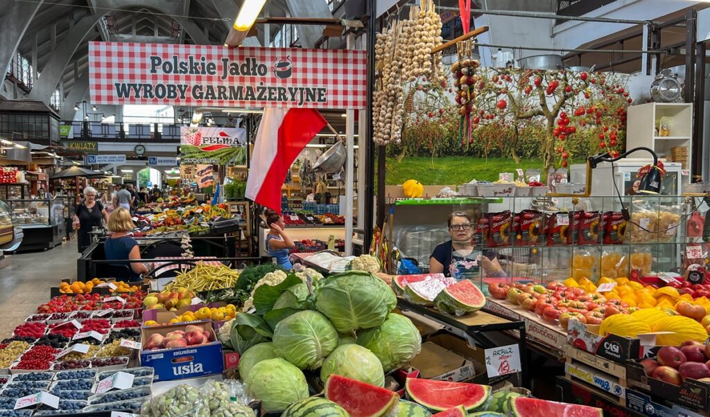 ASAJA Murcia valora exigencia de bandera de origen en etiquetado de frutas en Polonia