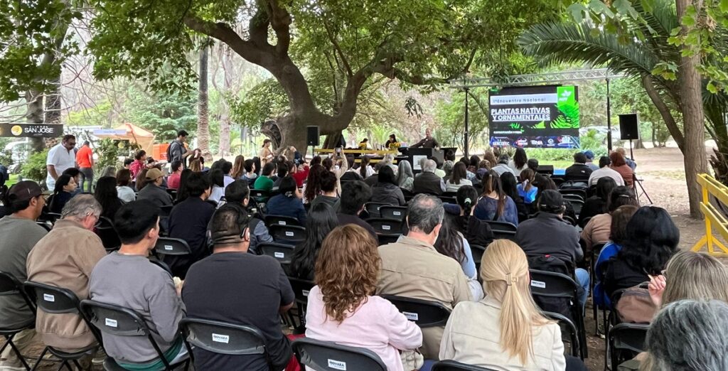 Cerca de dos mil asistentes marcan el éxito del Primer Encuentro Nacional de Plantas Nativas y Ornamentales