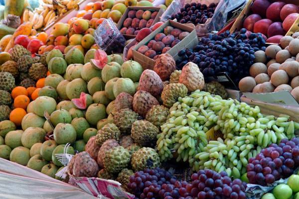 Fruta en el mercado de la India