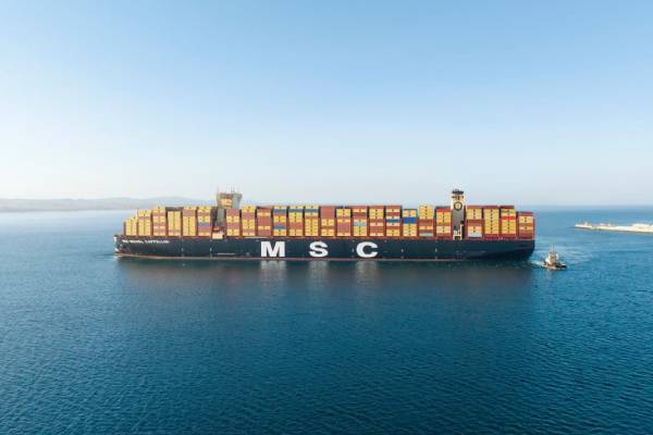 La industria naviera entra en modo defensivo tras ataques estadounidense-israelíes en Medio Oriente