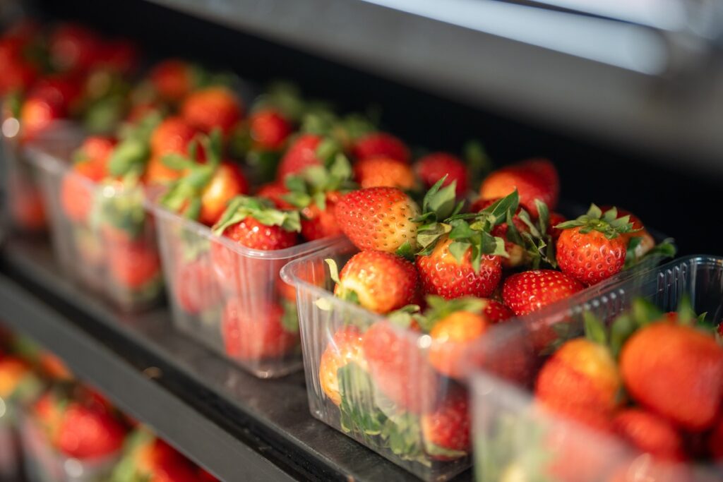 Comisión de Comercio Internacional de Estados Unidos respalda a productores de Florida en disputa antidumping por fresas mexicanas
