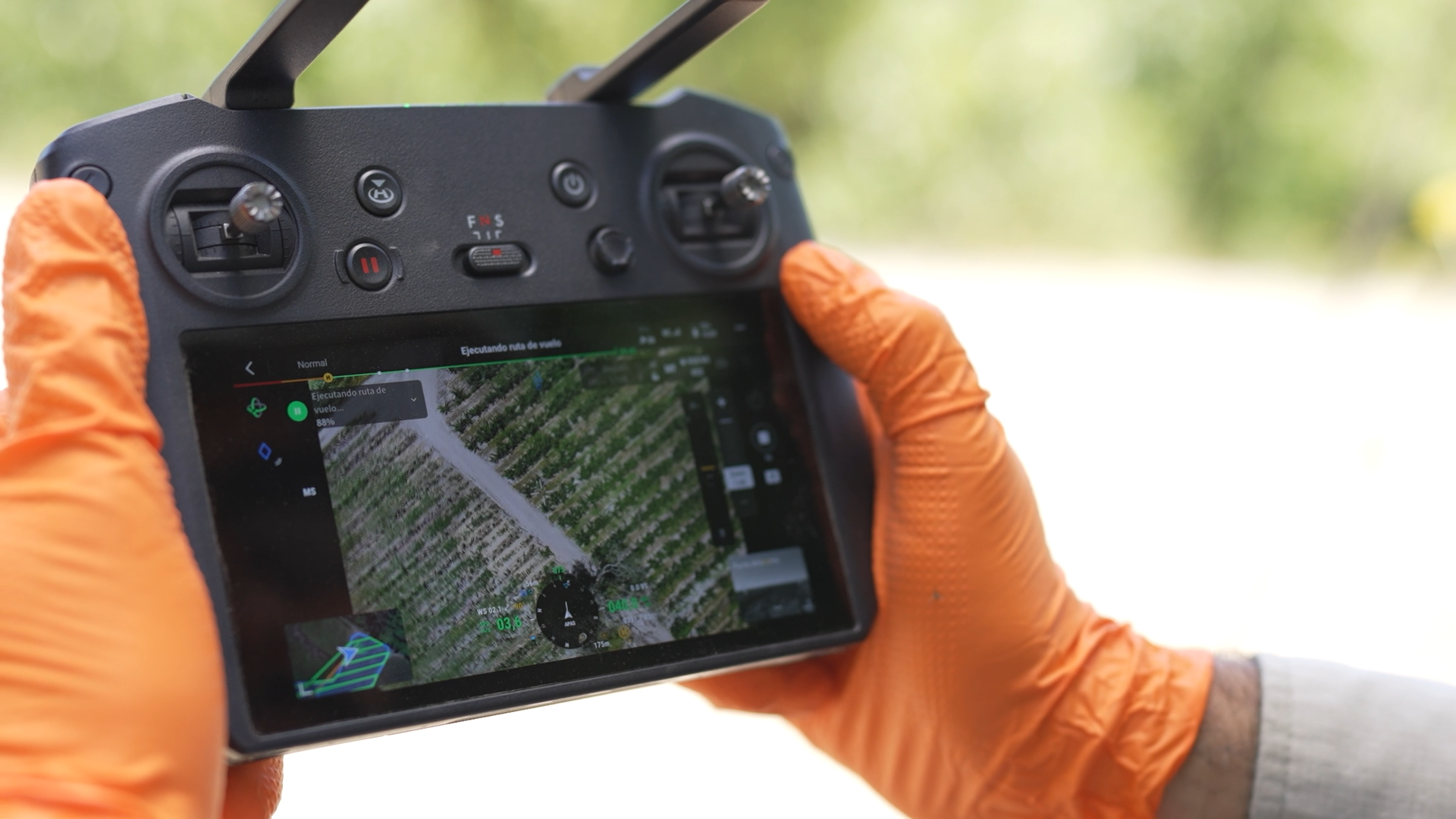 Jorge Álamos, gerente general de Dronespray: “La inteligencia artificial ya está en los campos chilenos” 2 Jorge Álamos, gerente general de Dronespray: “La inteligencia artificial ya está en los campos chilenos”