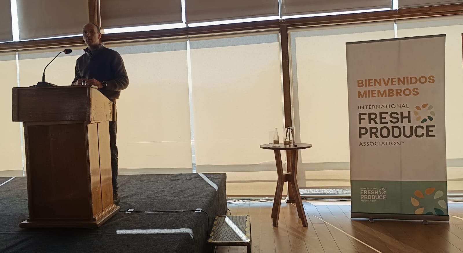 La estrategia de crecimiento de la industria del kiwi chileno 5 Álvaro Herreros, gerente comercial de Garces Fruit, en el IFPA Breakfast Seminar.