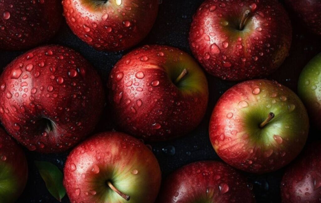 Más rojas, brillantes y rentables: ¿Puede el dióxido de titanio mejorar la calidad de las manzanas?