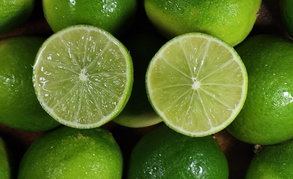 Cuba abre su mercado a la lima Tahití brasileña
