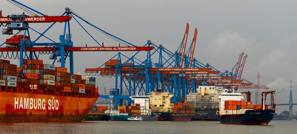 Huelgas paralizan puertos de Alemania y Países Bajos y amenazan con generar nuevas demoras logísticas