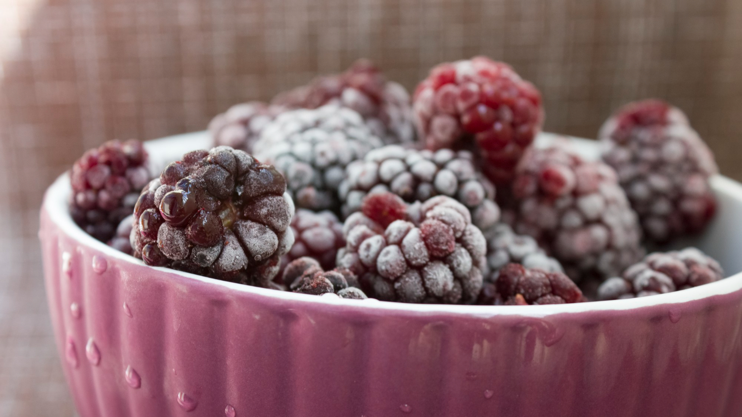 Chile: envíos de frutas procesadas al alza destacando frambuesas y cerezas congeladas
