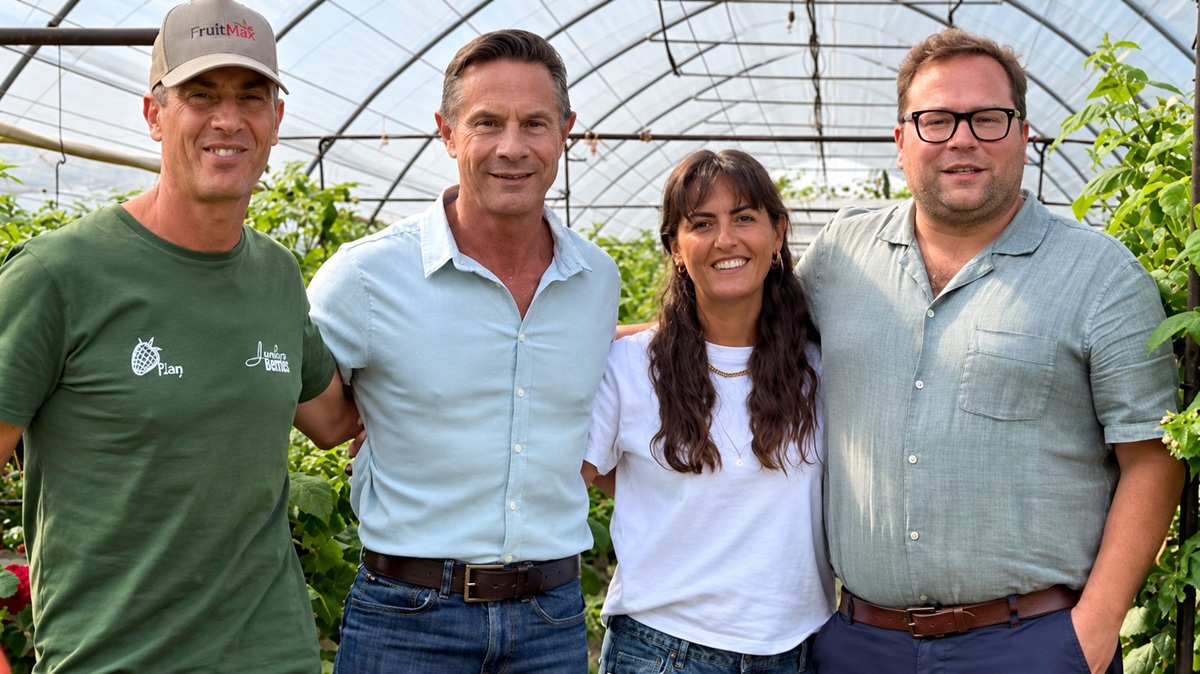 Fall Creek firma acuerdo exclusivo para propagar y comercializar nueva variedad de frambuesa 2 Fall Creek firma acuerdo exclusivo para propagar y comercializar nueva variedad de frambuesa