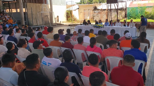 Freshuelva incorporará a trabajadores de Guatemala y Honduras para la recolección de frutos rojos 2 Freshuelva